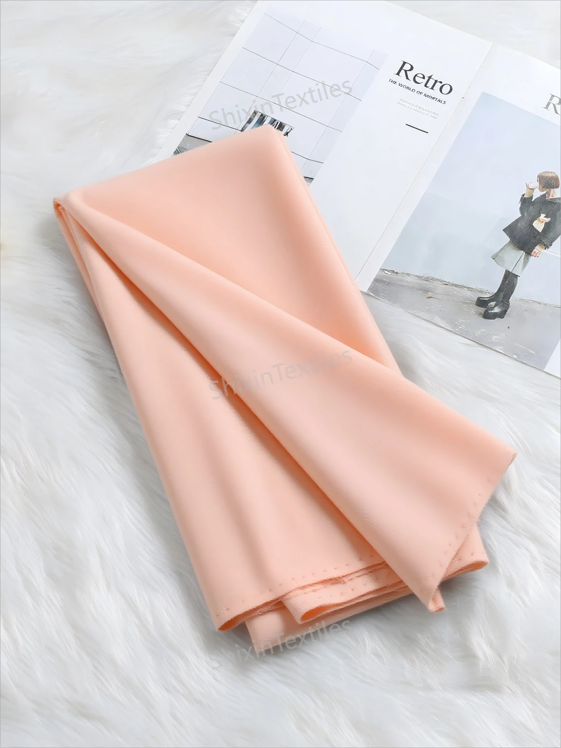 190 GSM Nylon Warmth-Enhancing Fabric - 1.7m Width
