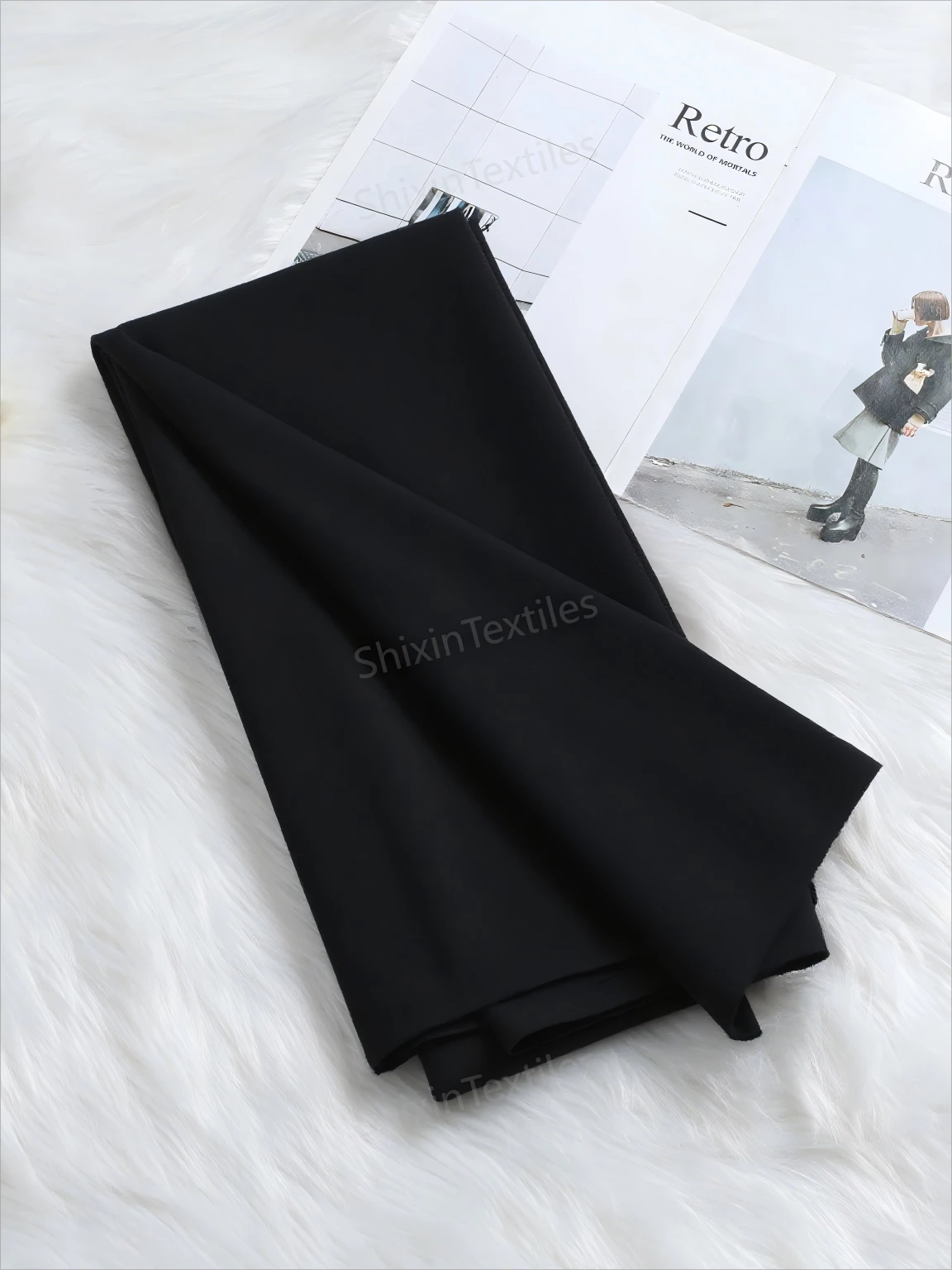 190 GSM Nylon Warmth-Enhancing Fabric - 1.7m Width