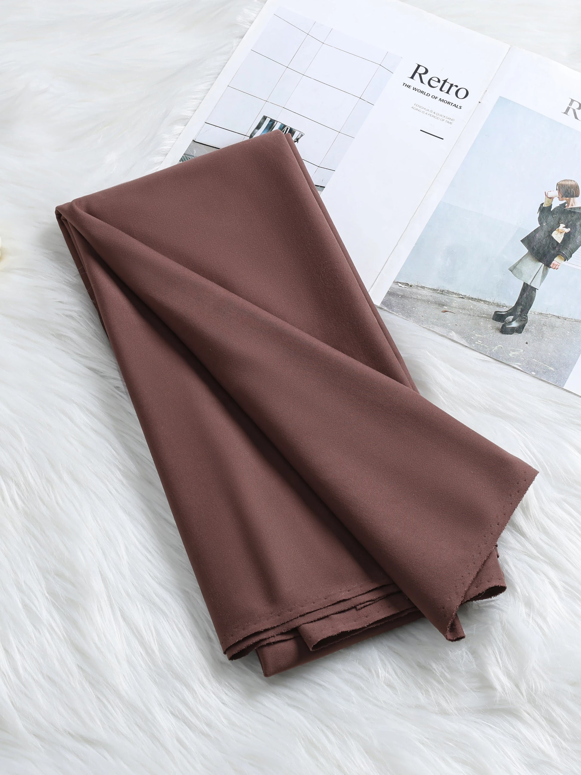 190 GSM Nylon Warmth-Enhancing Fabric - 1.7m Width